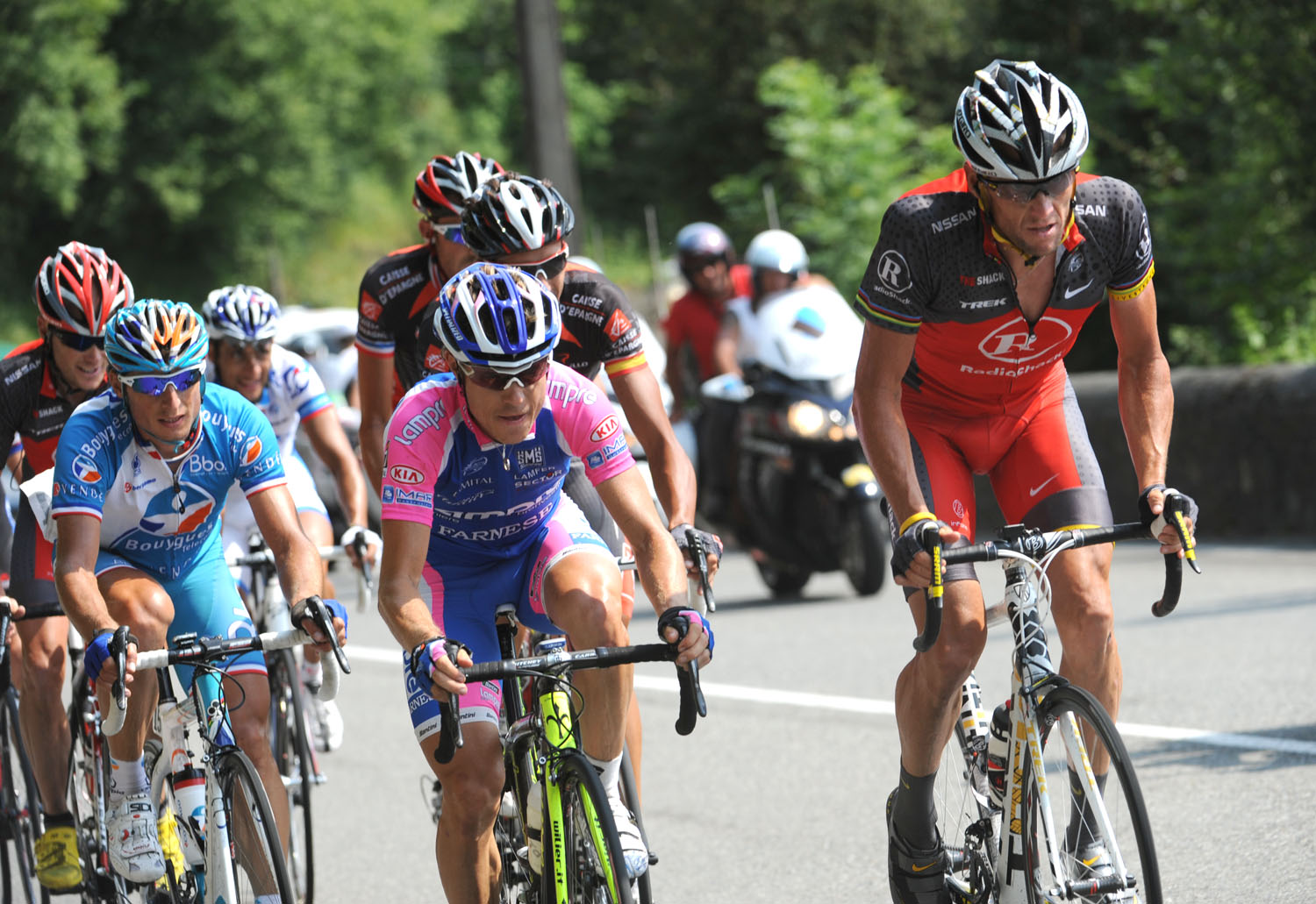 Lance Armstrong and Damiano Cunego chase, Tour de France 2010, stage 16