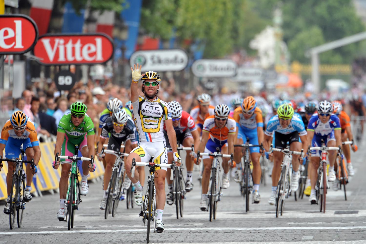 Mark Cavendish wins, Tour de France 2010, stage 20 Mark Cavendish wins, Tour de France 2010, stage 20