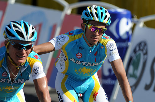 Alexandre Vinokourov and Alberto Contador, Andy Jones at the Tour de France 2010 Alexandre Vinokourov and Alberto Contador, Andy Jones at the Tour de France 2010