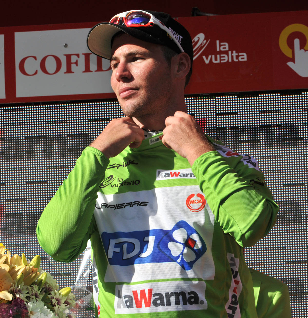 Mark Cavendish in wrong jersey, Vuelta a Espana 2010, stage two