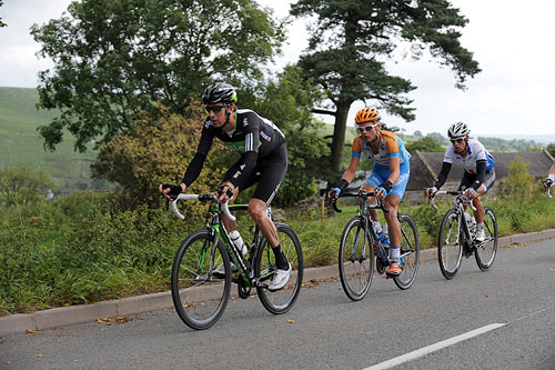 Bradlwy Wiggins heads break, Tour of Britain 2010, stage 2