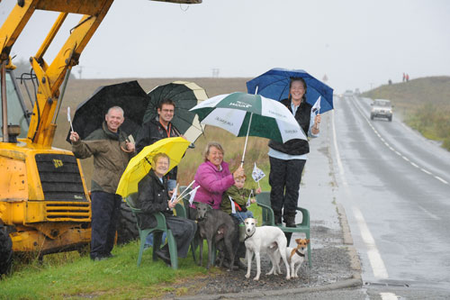 Fans in the rain, Tour of Britain 2010, stage one