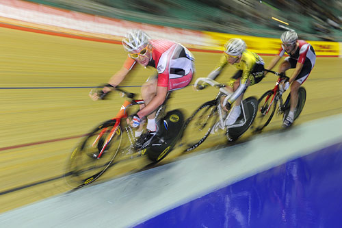 Atkins, Yates and Christian in points race, British national track championships 2010
