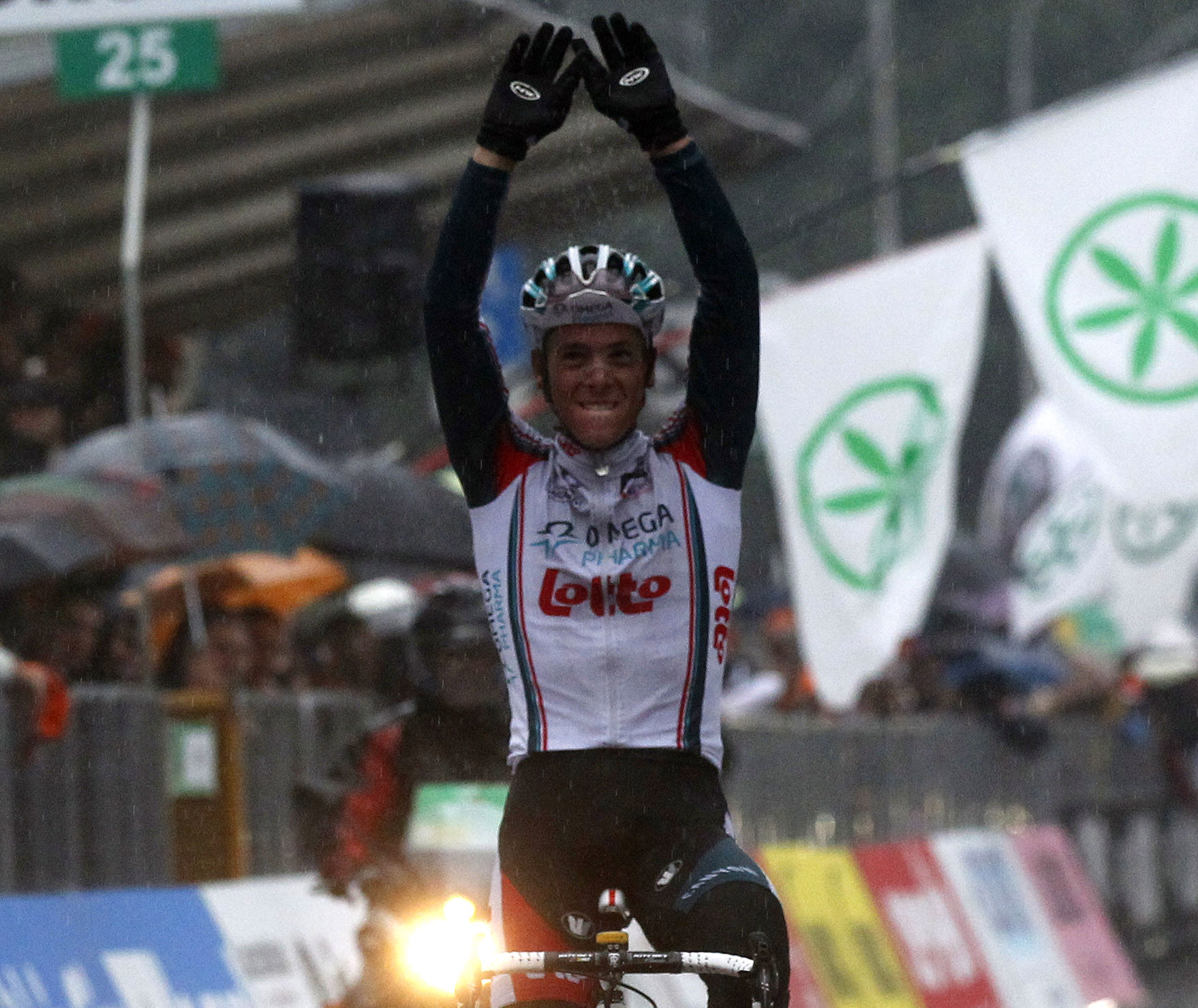 Philippe Gilbert wins, Tour of Lombardy 2010 Philippe Gilbert wins, Tour of Lombardy 2010
