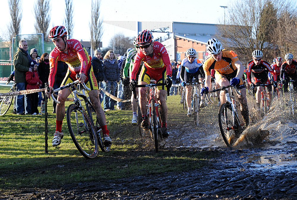 Elite men start, Cyclo-Cross National Championships 2011