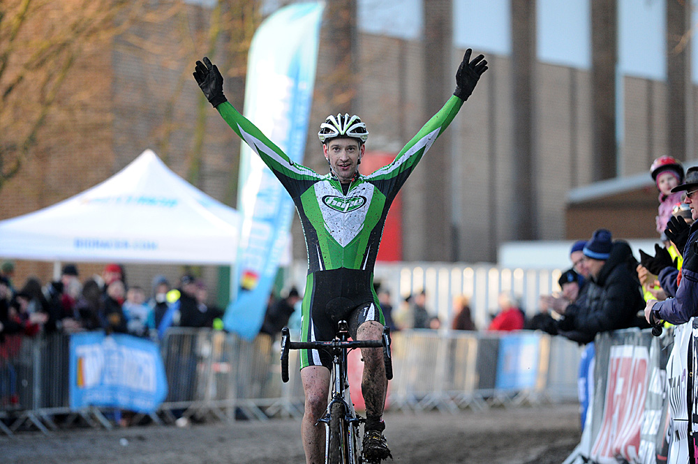 Paul Oldham takes senior men's title, Cyclo-Cross National Championships 2011 Paul Oldham takes senior men's title, Cyclo-Cross National Championships 2011