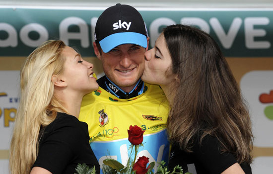 Steve Cummings wins stage three and takes lead, Tour of the Algarve 2011 Steve Cummings wins stage three and takes lead, Tour of the Algarve 2011