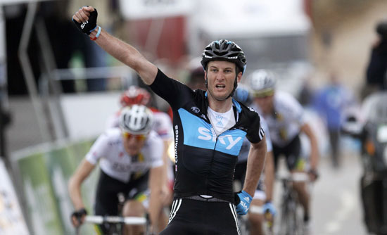Steve Cummings wins stage three and takes lead, Tour of the Algarve 2011 Steve Cummings wins stage three and takes lead, Tour of the Algarve 2011