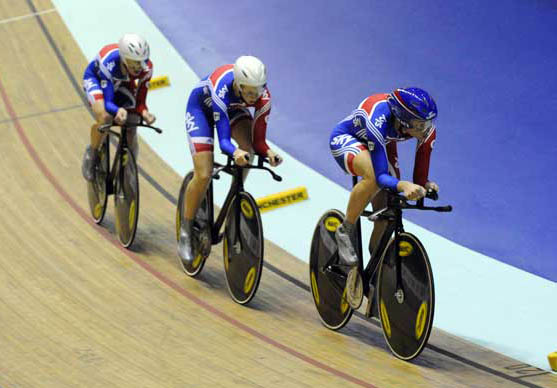 Team GB women's team pursuit track WC 2011.jpg manchester track world cup 2011, track, world cup, wc, great britain, sky, pendleton, hoy, thomas, wiggins