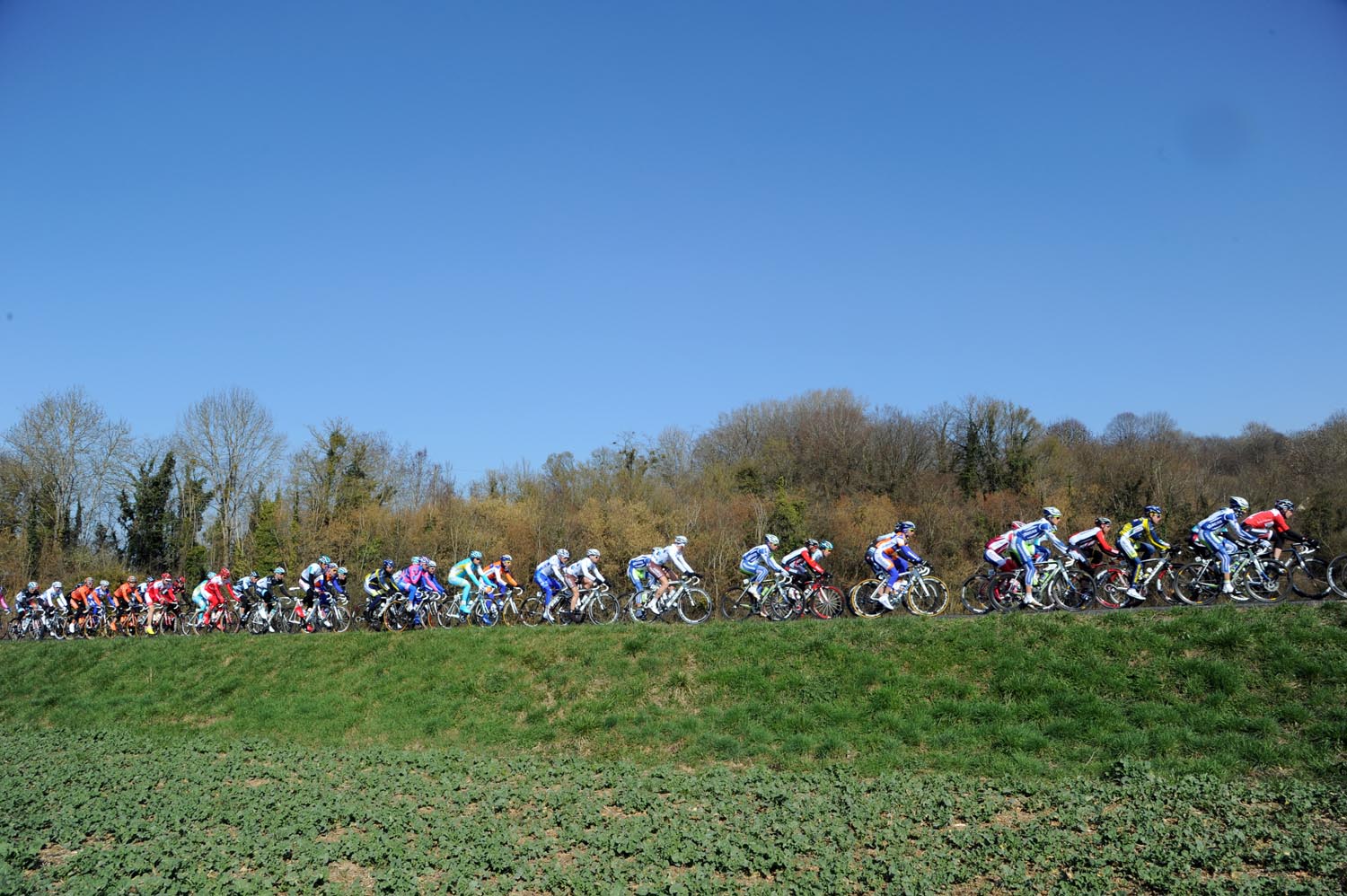 Scenery, Paris-Nice 2011, stage one