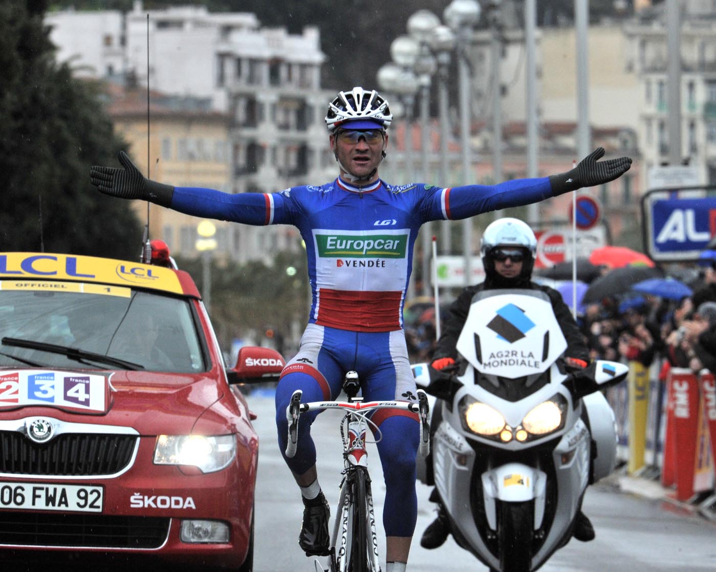 Thomas Voeckler wins, Paris-Nice 2011, stage eight Thomas Voeckler wins, Paris-Nice 2011, stage eight