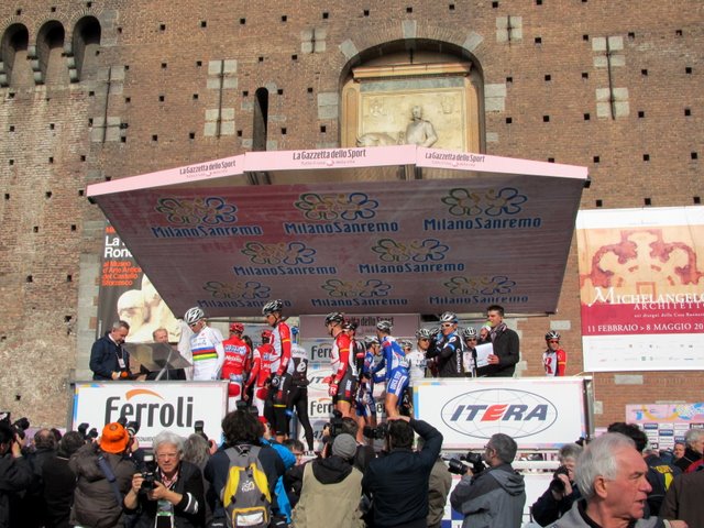 Sign on, Milan-San Remo 2011, start