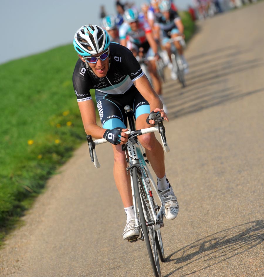 Andy Schleck attacks, Amstel Gold Race 2011