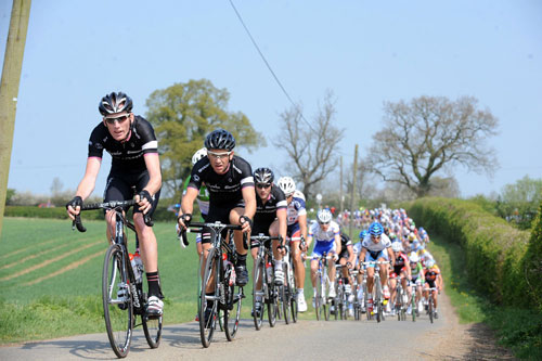 Zak Dempster and Graham Briggs on front, Rutland-Melton CiCLE Classic 2011