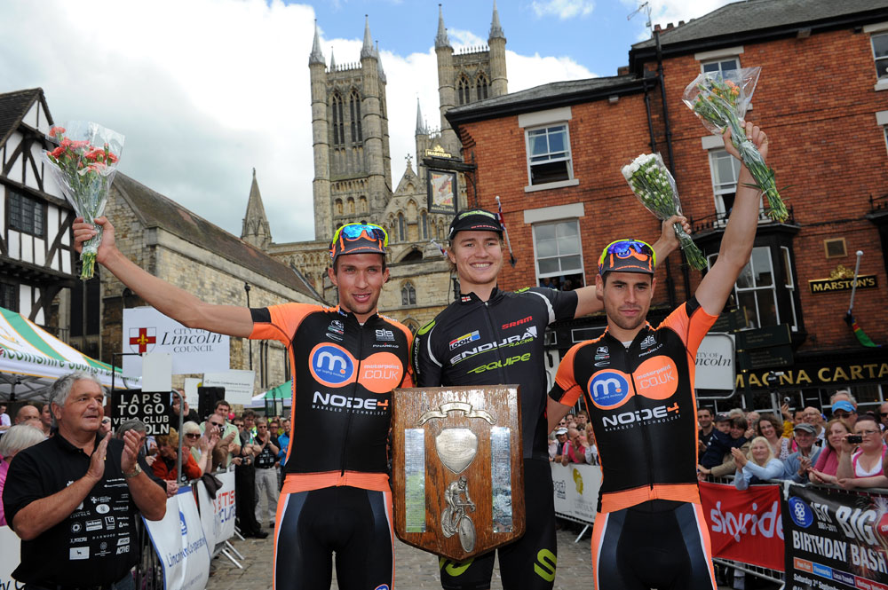 Scott Thwaites wins Lincoln Grand Prix Scott Thwaites wins Lincoln Grand Prix