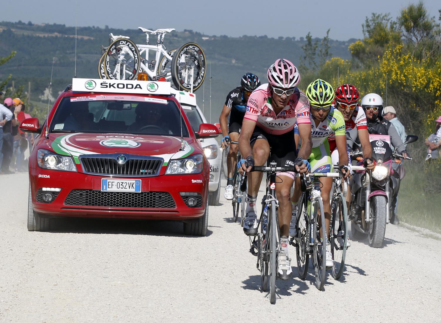 David Millar chases, Giro d'Italia 2011, stage five