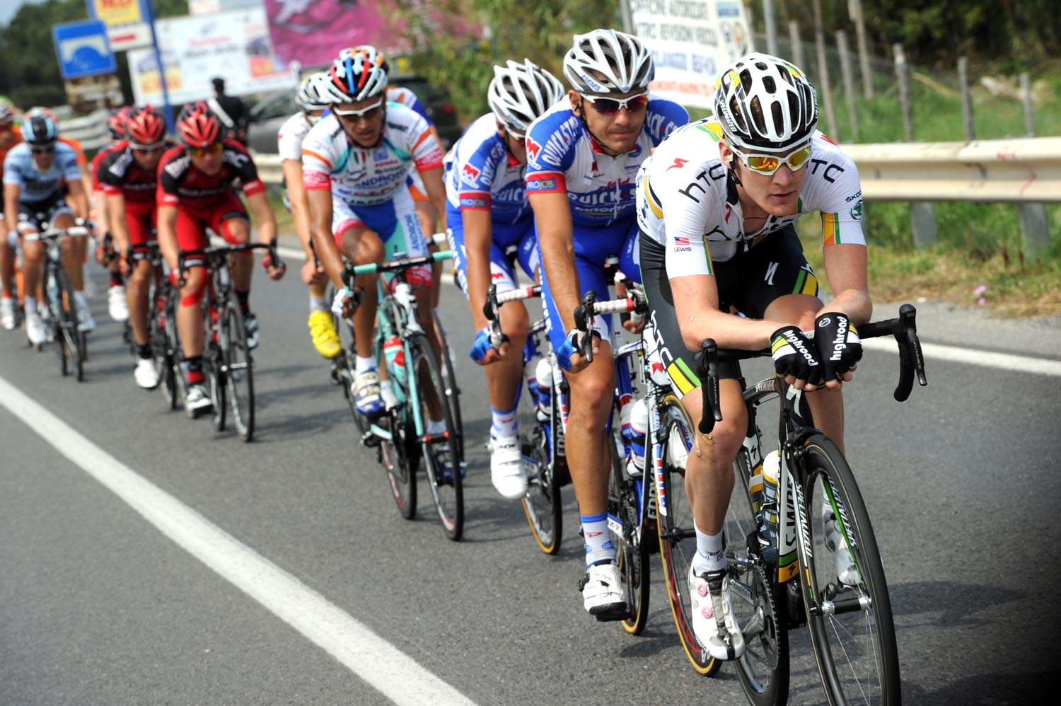 Craig Lewis chases, Giro d'Italia 2011, stage eight