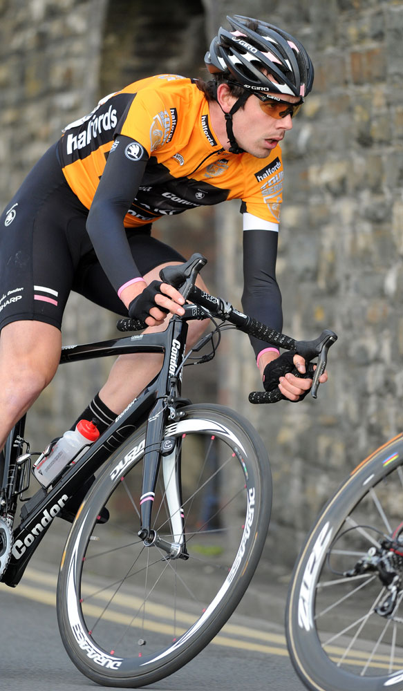 Andy Tennant, Tour Series 2011, round two, Aberystwyth