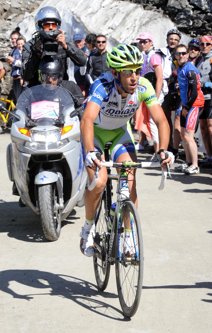 Vincenzo Nibali dropped, Giro d'Italia 2011, stage 20