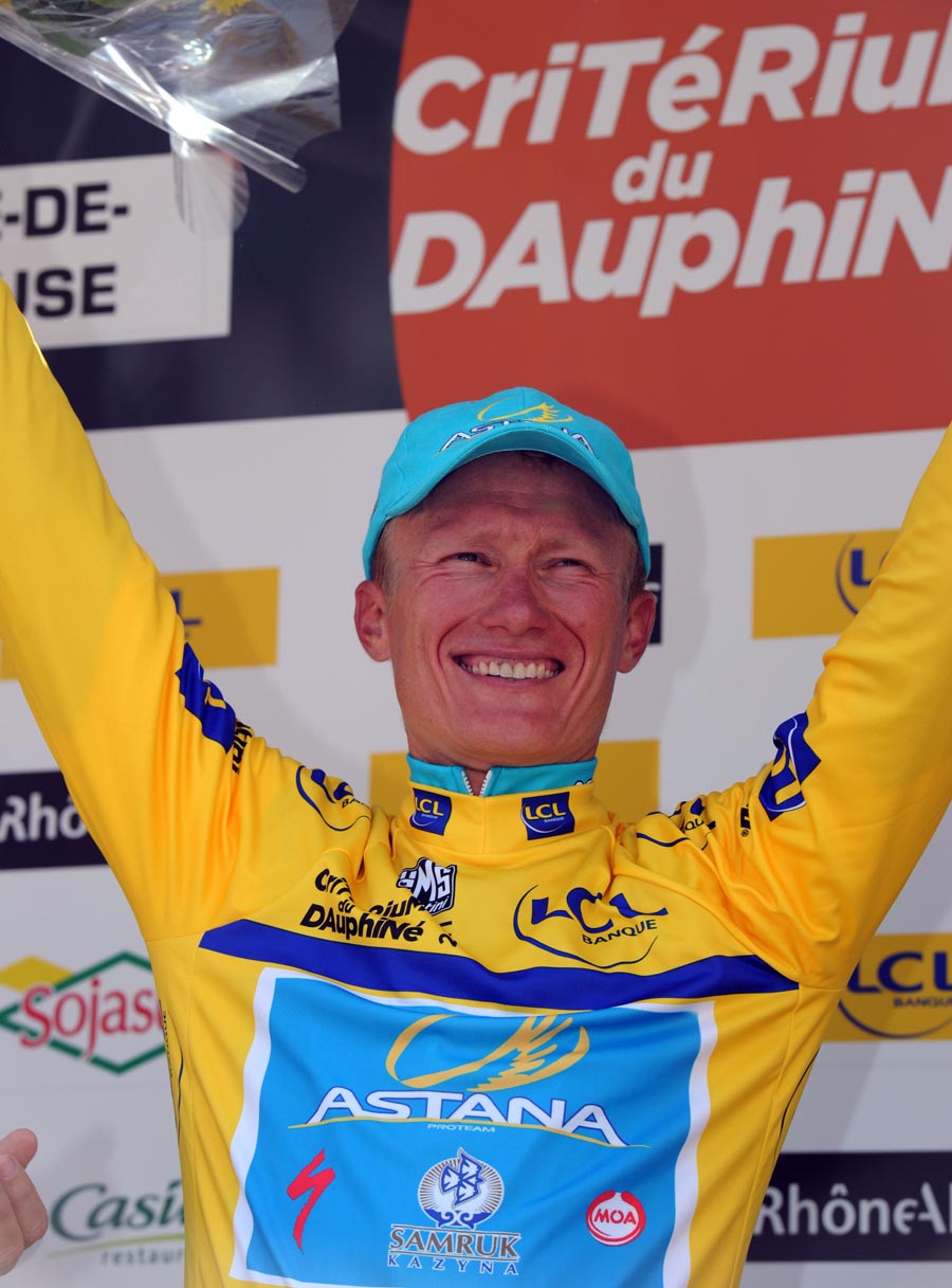 Alexandre Vinokourov takes lead, Criterium du Dauphine 2011, stage one
