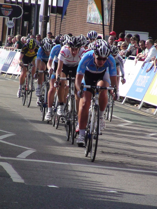 Women's race action, Tour Series 2011, round seven