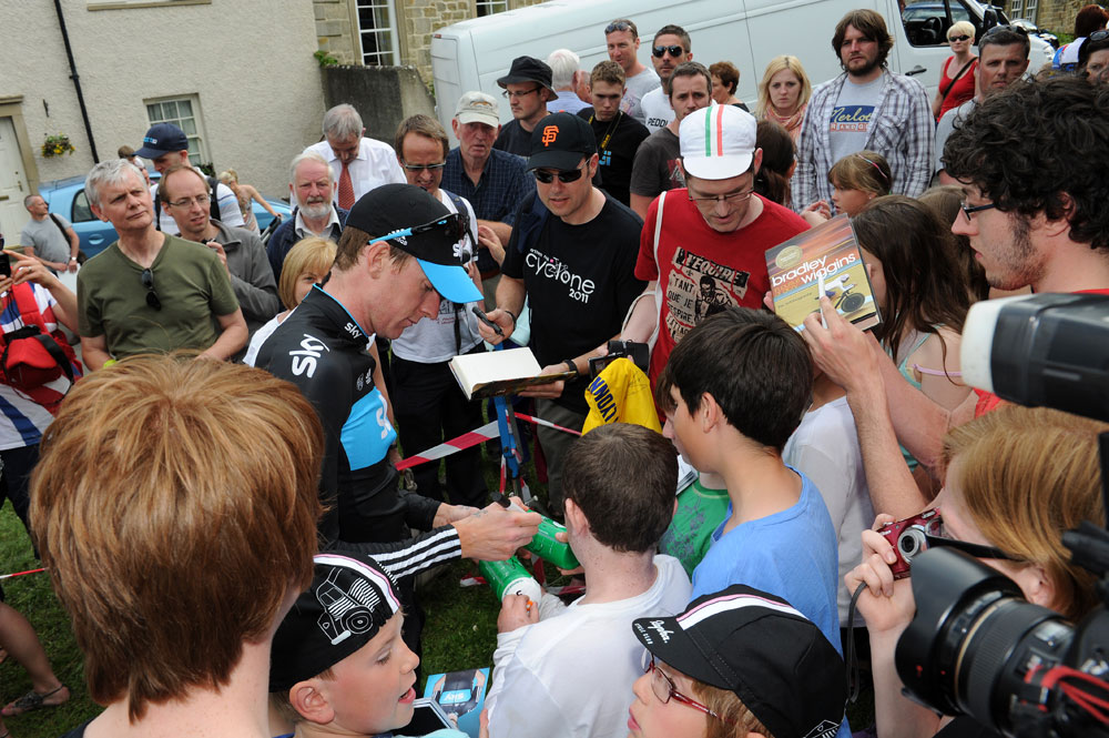 Bradley Wiggins and fans, British road race national championships 2011