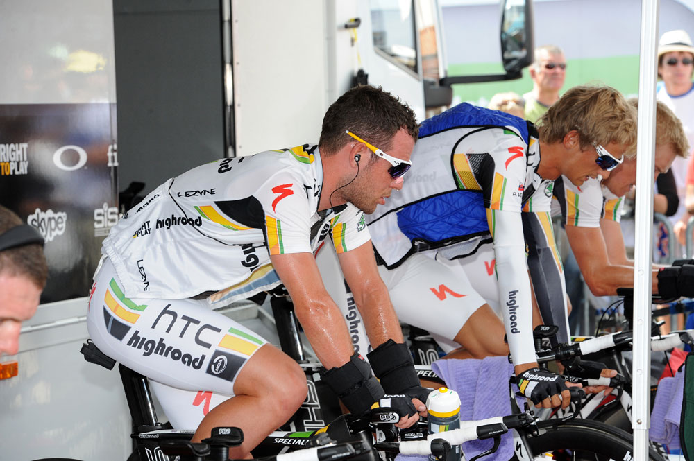 Mark Cavendish warms up, Tour de France 2011 stage two TTT