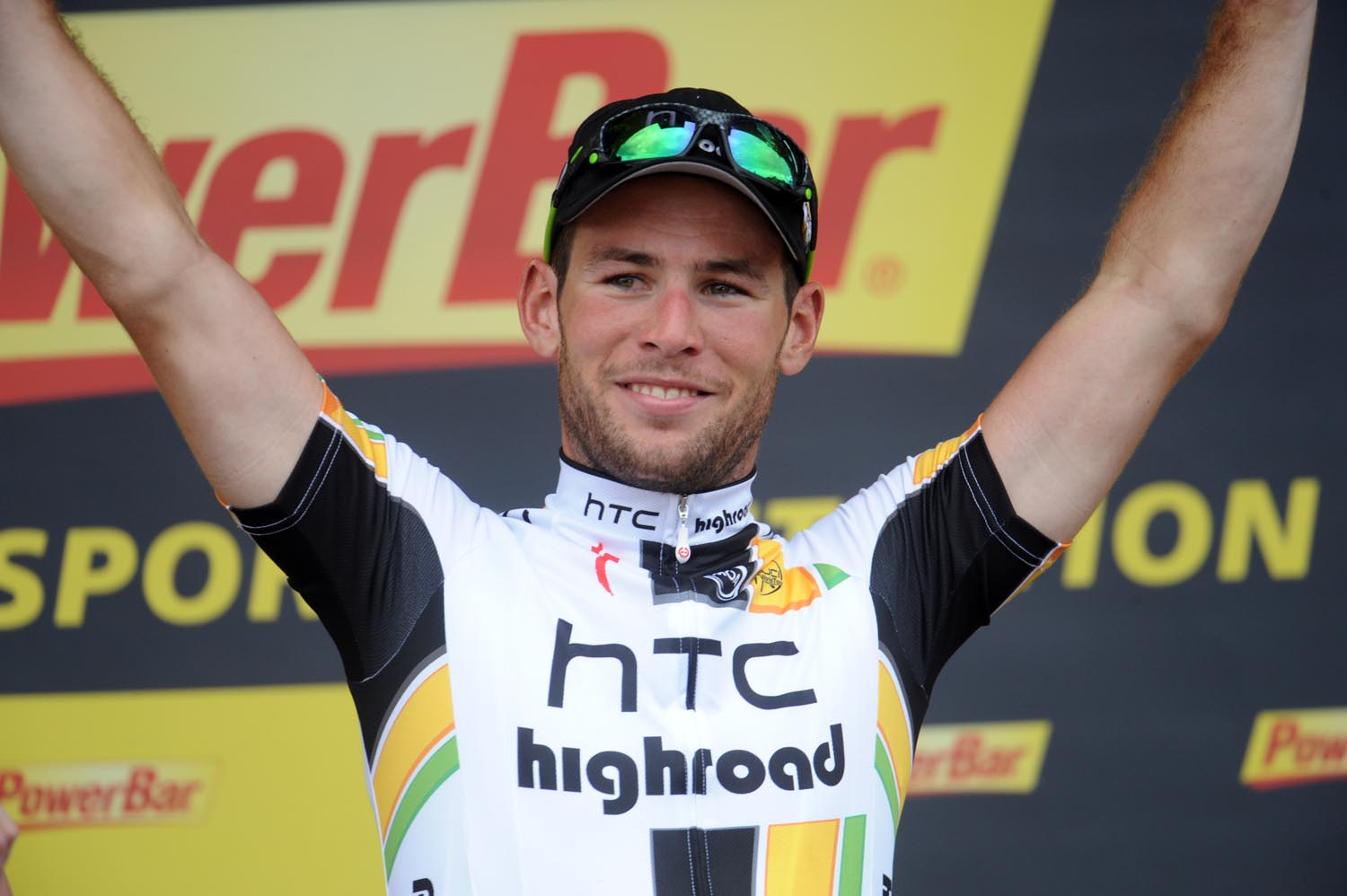 Mark Cavendish on podium, Tour de France 2011, stage five