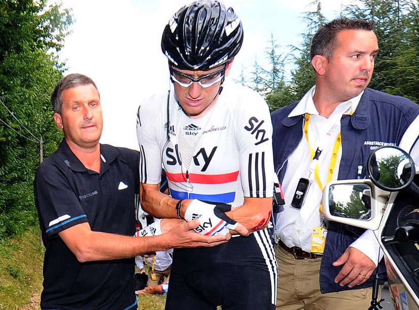 Bradley Wiggins crashes out, Tour de France 2011, stage seven Bradley Wiggins crashes out, Tour de France 2011, stage seven