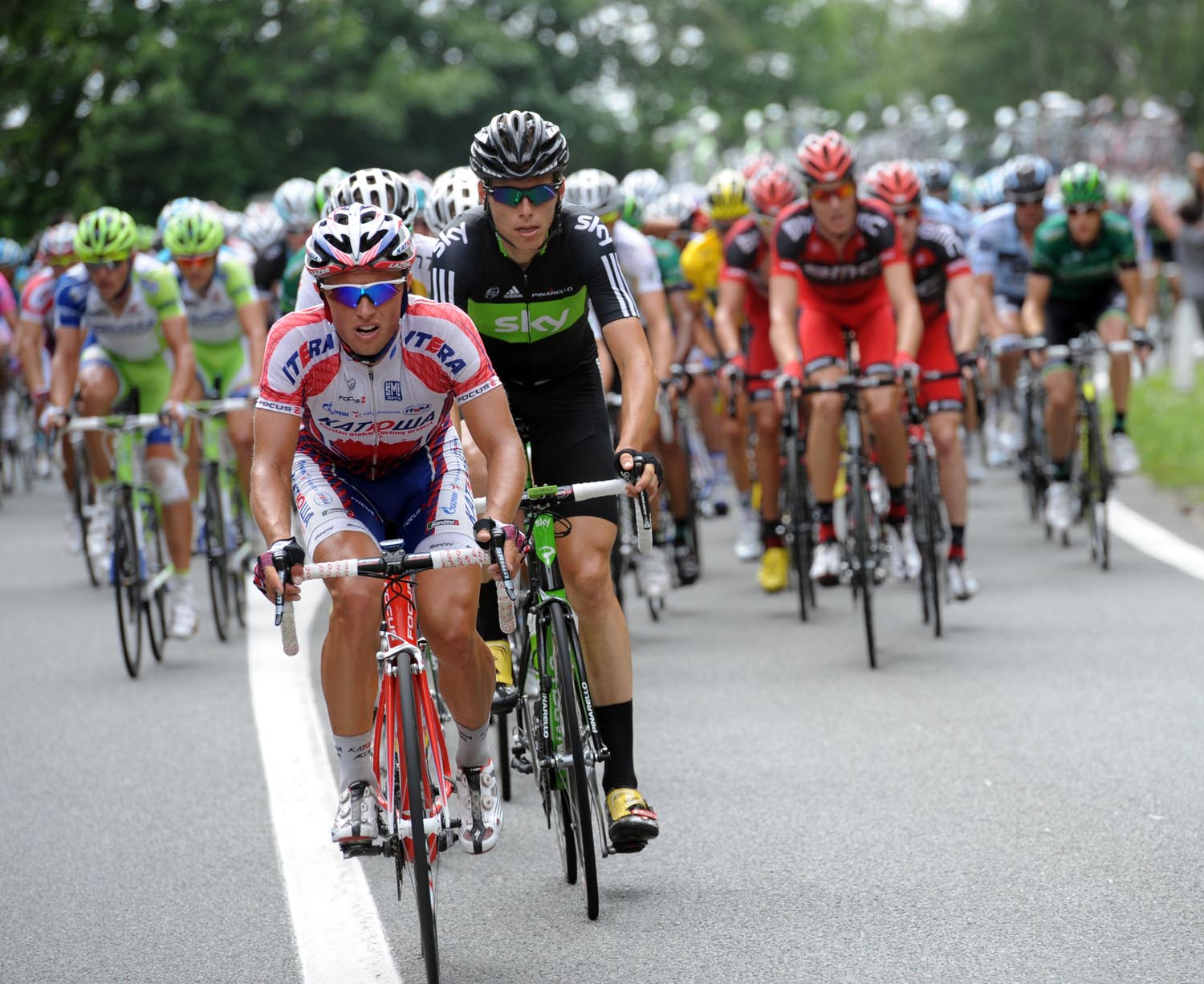 Katusha chase, Tour de France 2011, stage 10