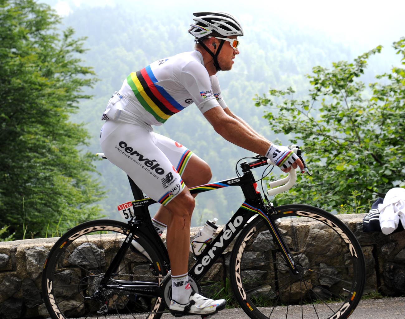 Thor Hushovd chases, Tour de France 2011, stage 13