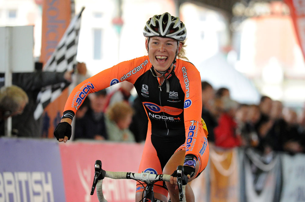 Hannah Barnes wins 2011 women's circuit race championhips.jpg elite circuit race series, criterium, crit, preston
