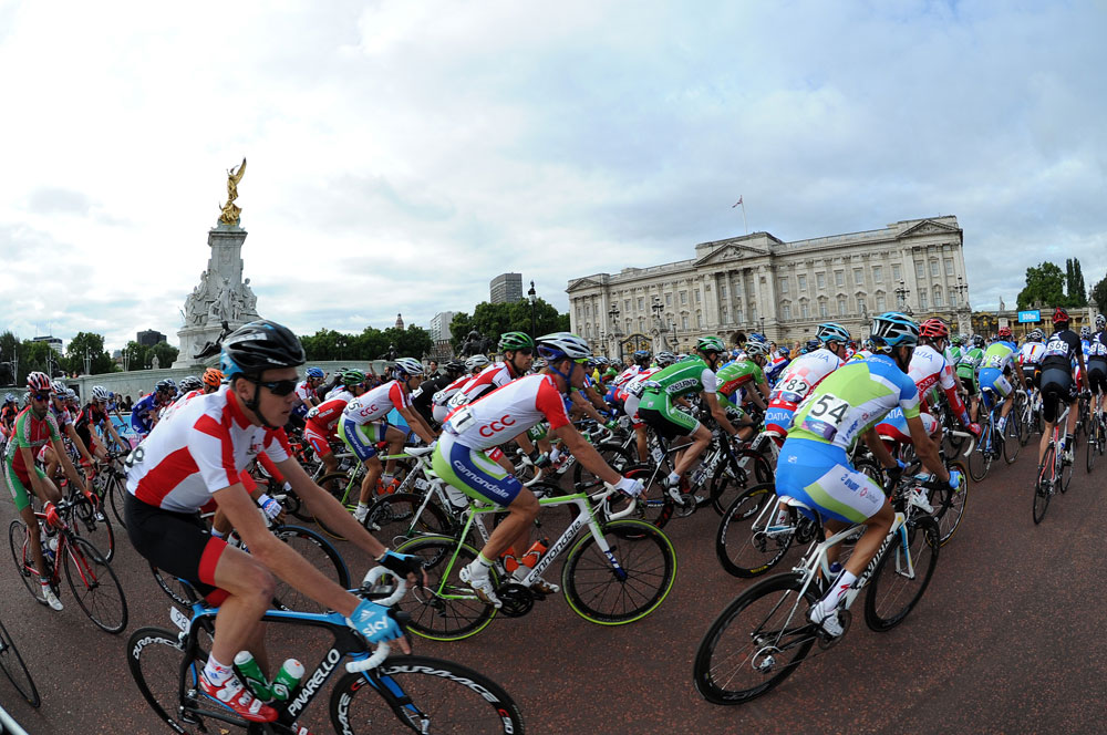 Start on the Mall, London-Surrey Cycle Classic 2011 Start on the Mall, London-Surrey Cycle Classic 2011