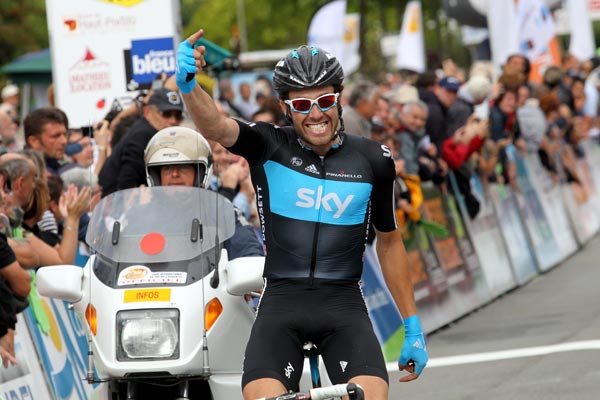 Alex Dowsett wins Tour du Poitou Charentes stage five Alex Dowsett wins Tour du Poitou Charentes stage five