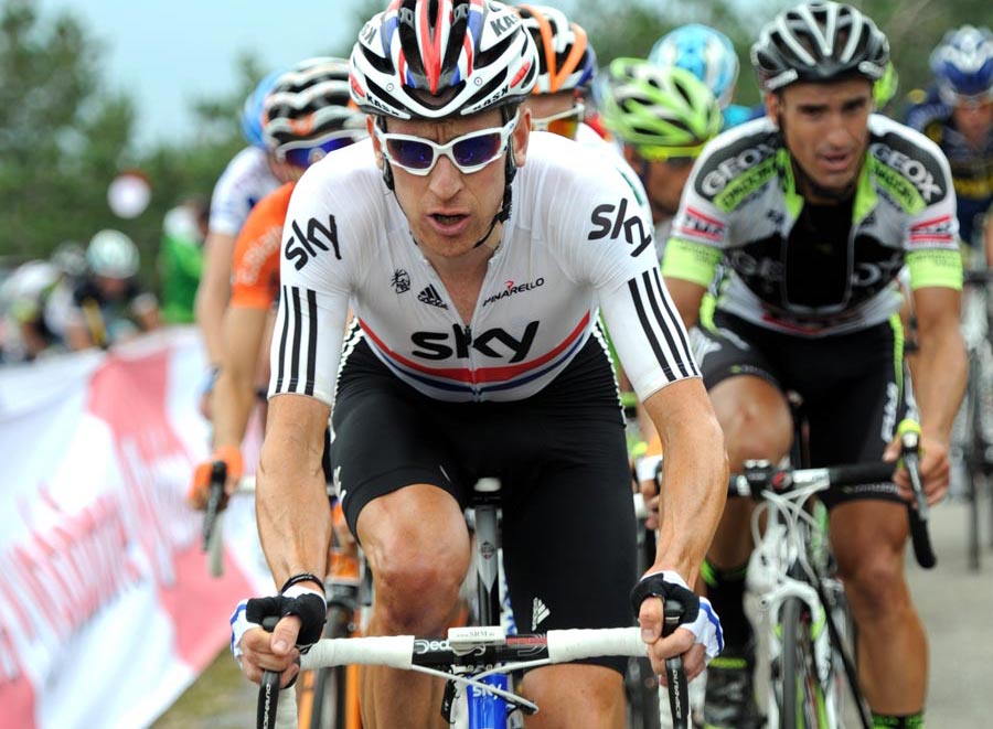 Bradley Wiggins chases, Vuelta a Espana 2011, stage 11 Bradley Wiggins chases, Vuelta a Espana 2011, stage 11