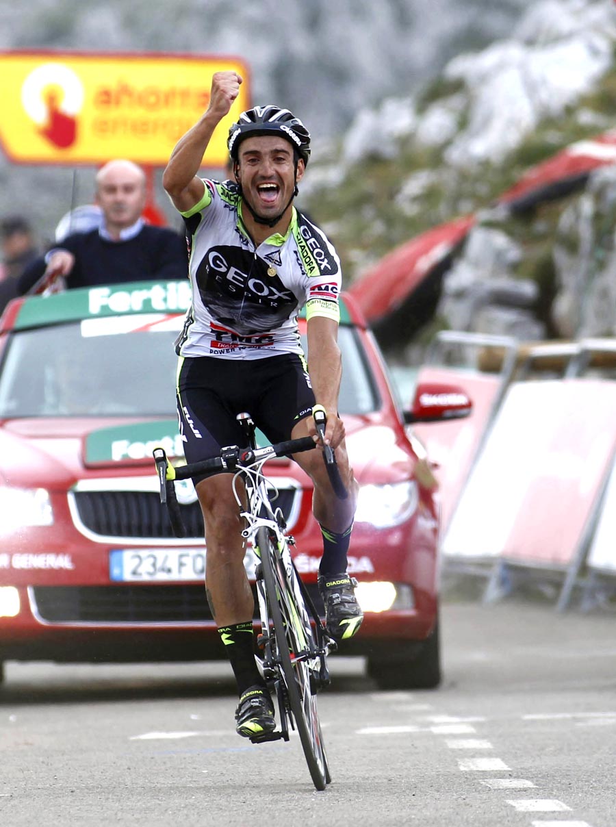 Juan Jose Cobo wins, Vuelta a Espana 2011, stage 15