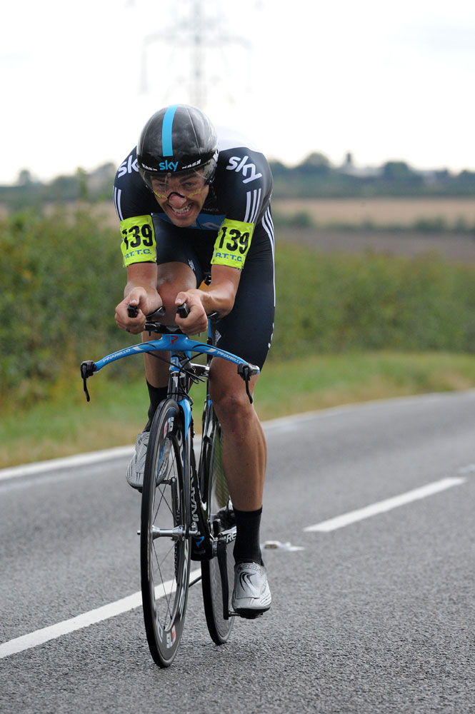 Alex Dowsett wins men's event, British Time Trial Championships 2011