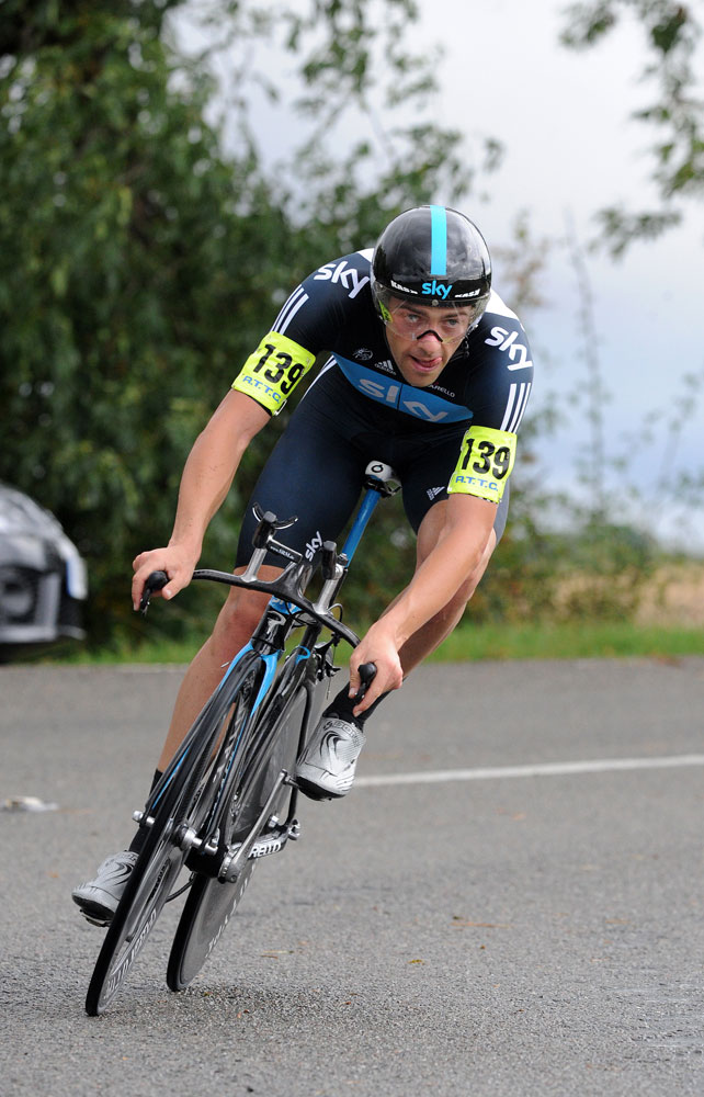 Alex Dowsett wins men's event, British Time Trial Championships 2011