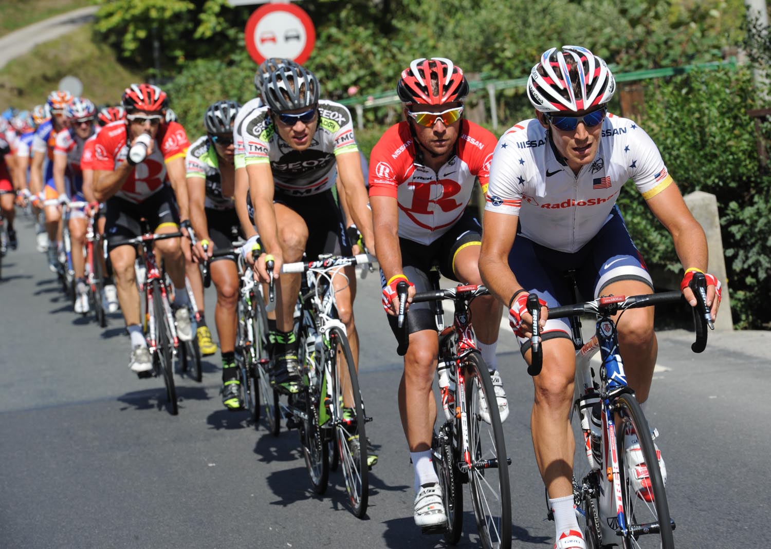 Matthew Busche chases, Vuelta a Espana 2011, stage 20