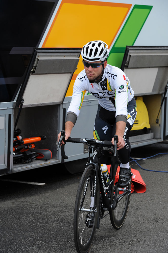 Mark Cavendish heads out for a ride, Tour of Britain 2011, press conference/warm-up