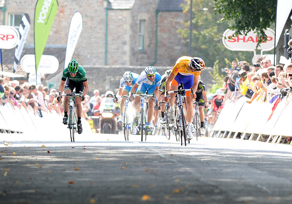 Lars Boom opens up his sprint, Tour of Britain 2011, stage six