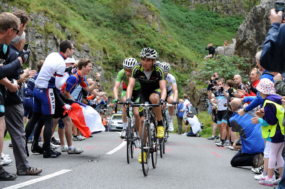 Escape group in Cheddar Gorge, Tour of Britain 2011, stage six