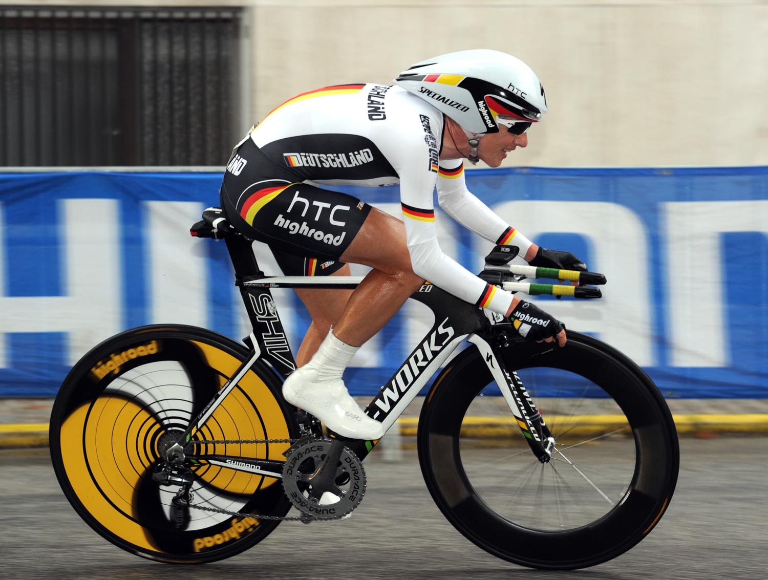 Judith Arndt wins women's TT, World Champs 2011 Judith Arndt wins women's TT, World Champs 2011