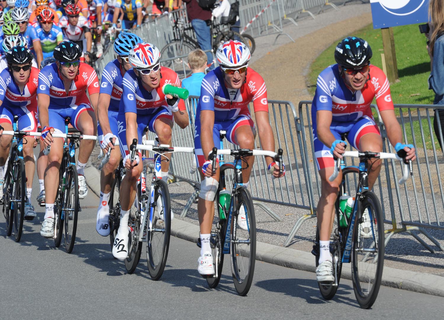 Jeremy Hunt chases, Elite men's road race, Road World Championships 2011