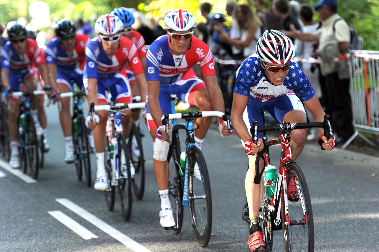 King chases, Elite men's road race, Road World Championships 2011