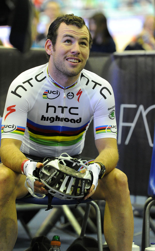 Mark Cavendish gets ready, Revolution 34, November 19 2011