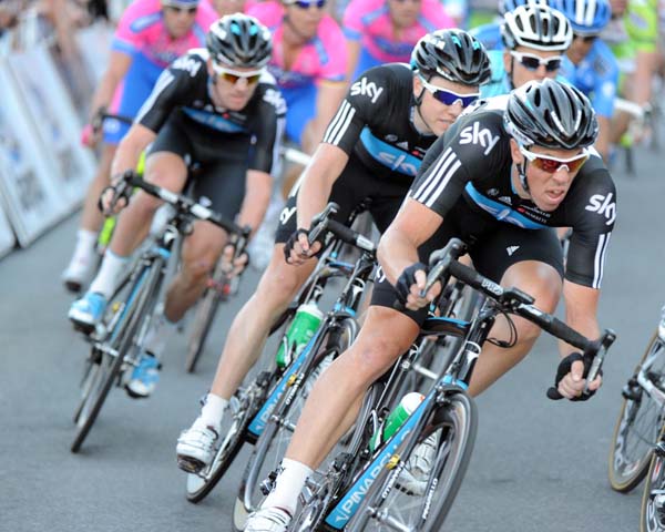 Mat Hayman leads, Down Under Classic 2012