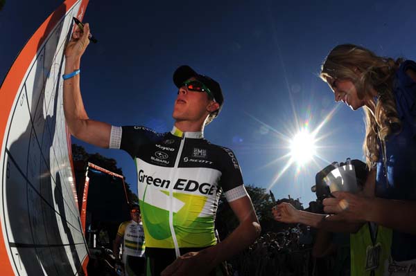 Cameron Meyer signs on, Down Under Classic 2012