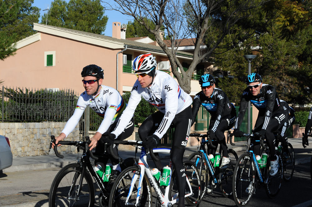 cavendish, wiggins, tram sky, training