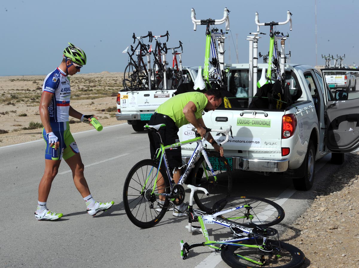 Peter Sagan with a problem, Tour of Qatar 2012, stage four
